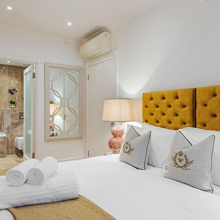 Chic Belgravia Hideaway With Private Patio 10 Mins To Harrods Лондон Экстерьер фото