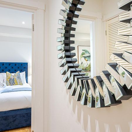 Chic Belgravia Hideaway With Private Patio 10 Mins To Harrods Лондон Экстерьер фото