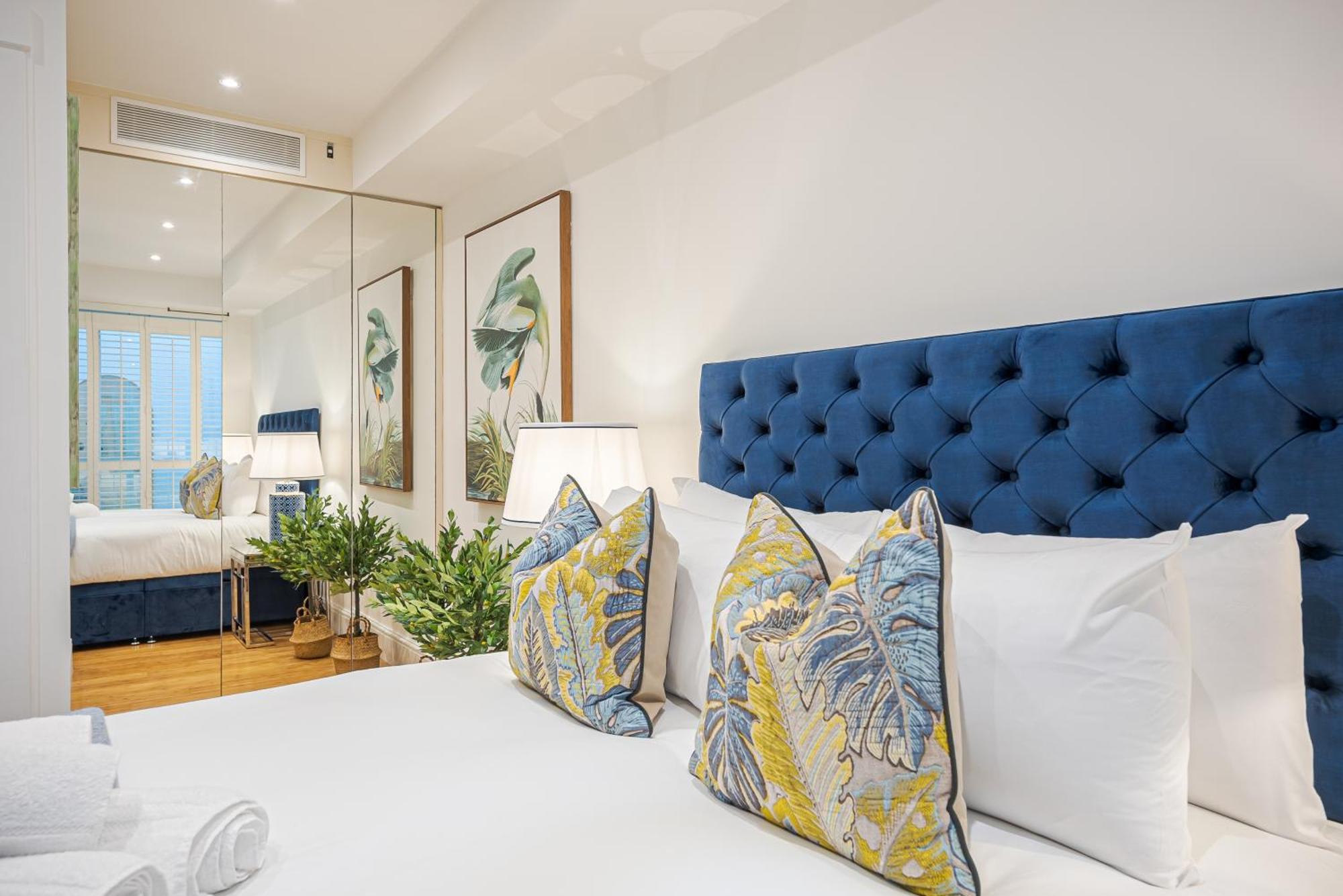 Chic Belgravia Hideaway With Private Patio 10 Mins To Harrods Лондон Экстерьер фото