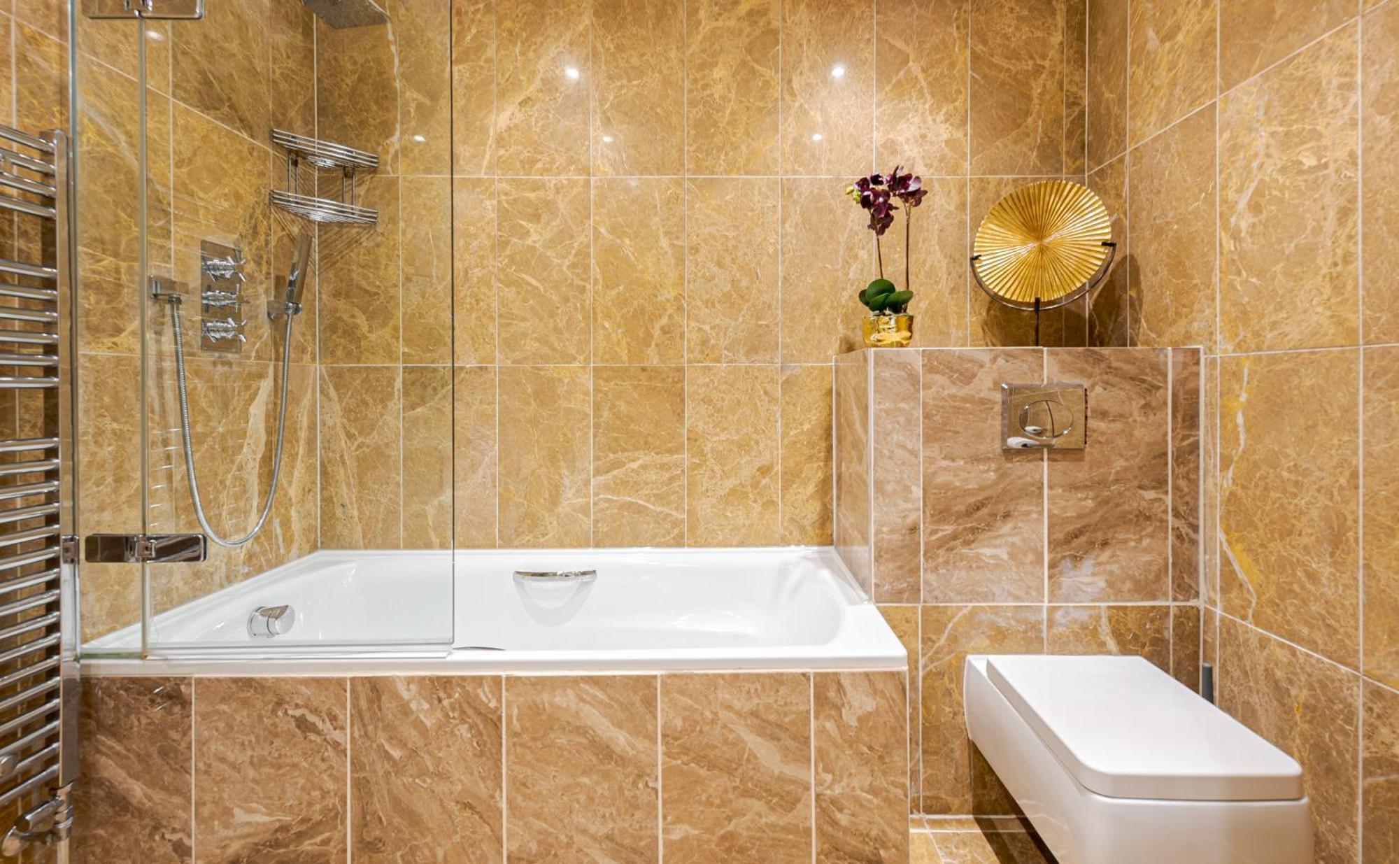 Chic Belgravia Hideaway With Private Patio 10 Mins To Harrods Лондон Экстерьер фото